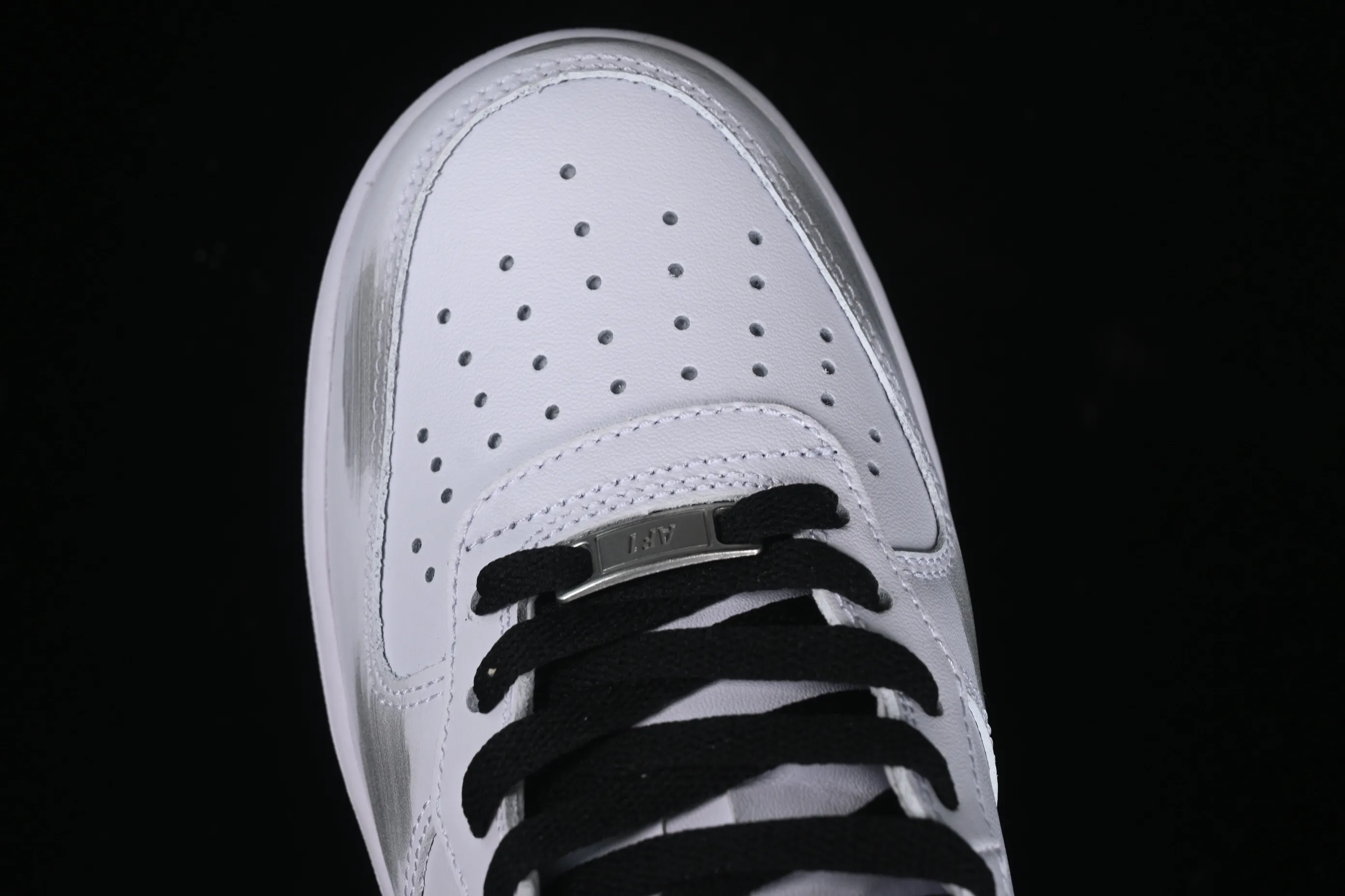 All categories Nk Air Force 1 Air Force series Nk Air Force 1 Mid Air Force mid-top Nk Air Force 1'07 Mid White gray black Hand-painted fracture Three hook shadow Air Force 1 strap mid-top casual sneakers CW2289-111